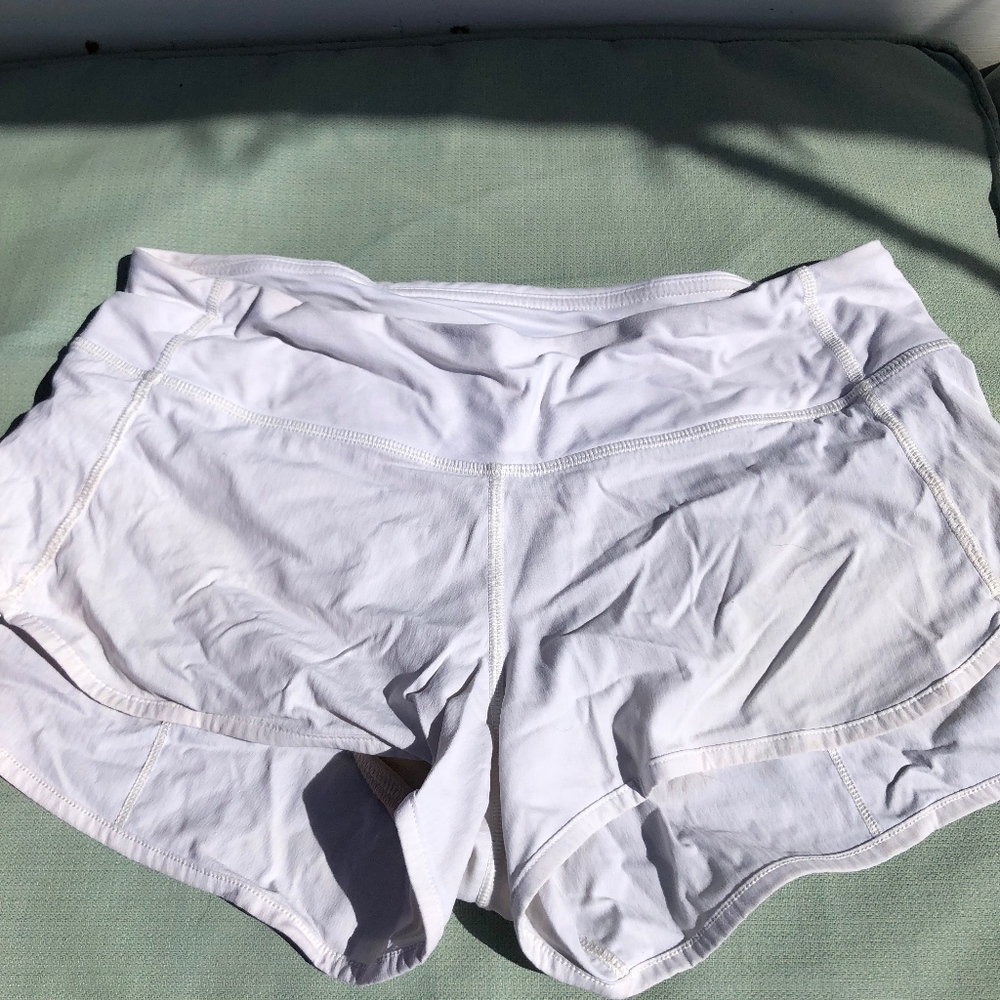 Lululemon speed shorts white, size 6